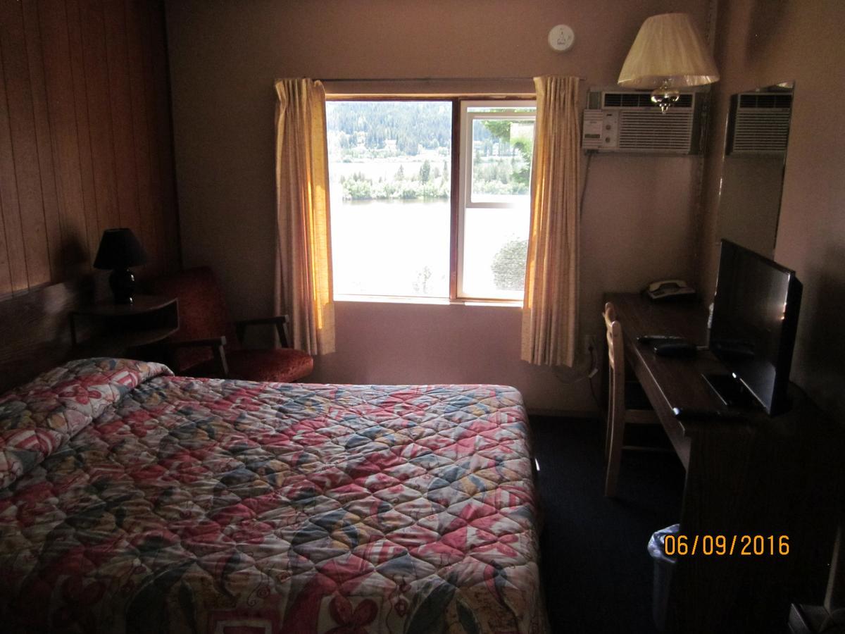 Valleyview Motel Уилямс Лейк Екстериор снимка