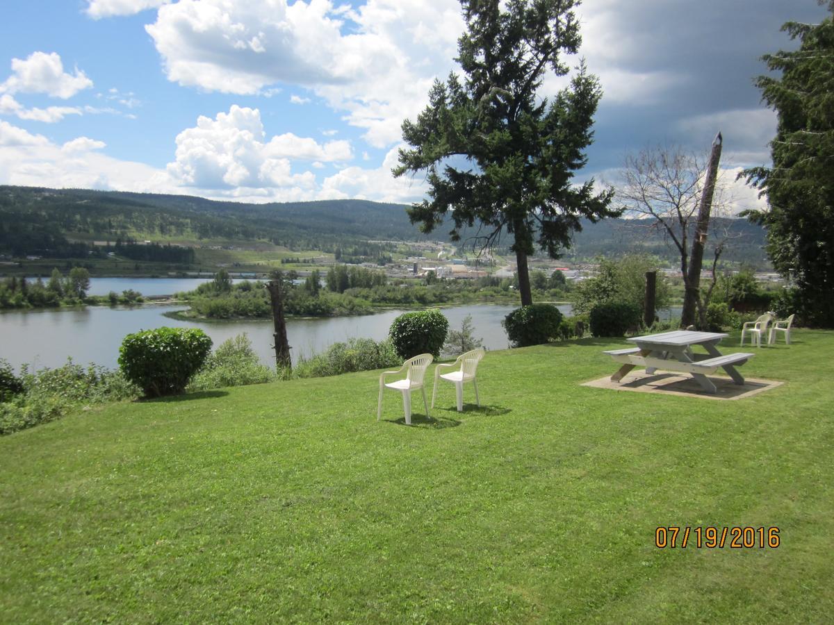 Valleyview Motel Уилямс Лейк Екстериор снимка